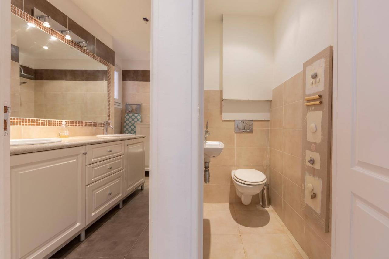 דירות Robert Soleau Bright Design Flat Center Of אנטיב מראה חיצוני תמונה