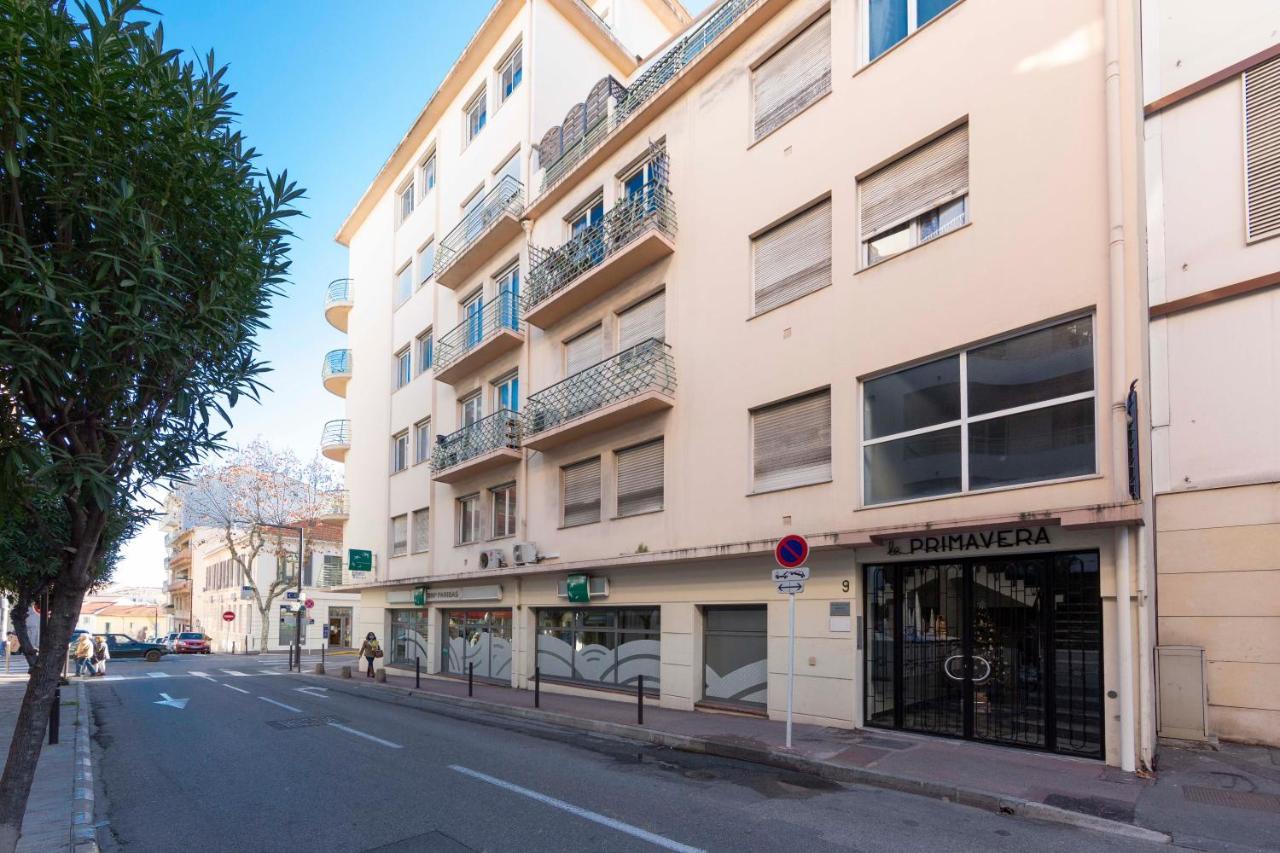 דירות Robert Soleau Bright Design Flat Center Of אנטיב מראה חיצוני תמונה