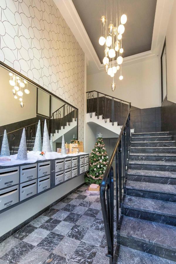 דירות Robert Soleau Bright Design Flat Center Of אנטיב מראה חיצוני תמונה